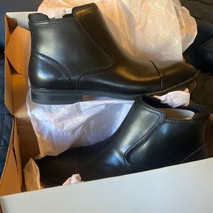 Kenneth Cole black edge flex boot